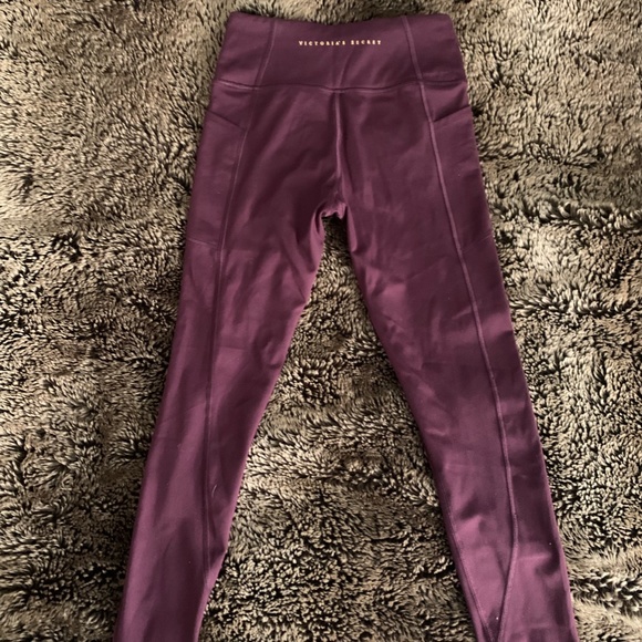 Victoria's Secret leggings - size 4 (4/170/66a) - Picture 2 of 3